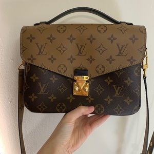 Lv POCHETTE MÉTIS